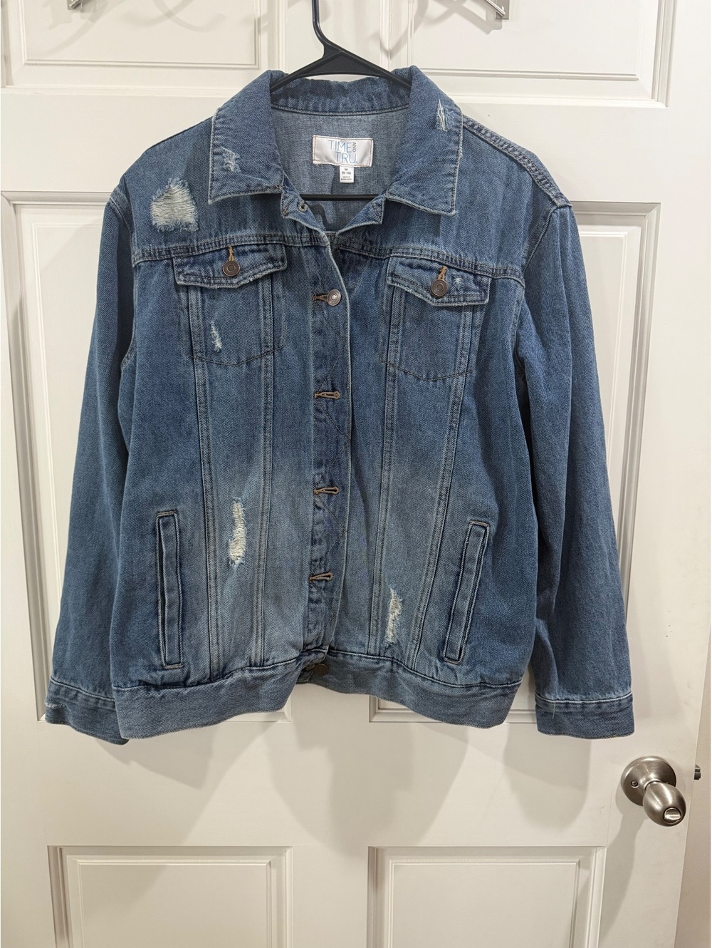 Time and Tru Women's Medium Blue Distressed Denim Jacket